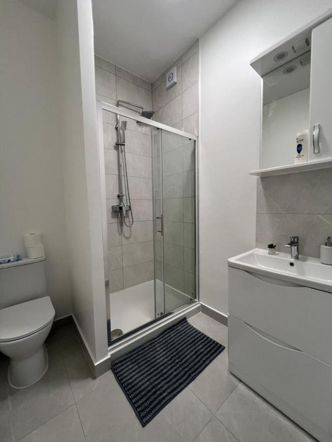 Gazde/Camere de închiriat Comfort Londra