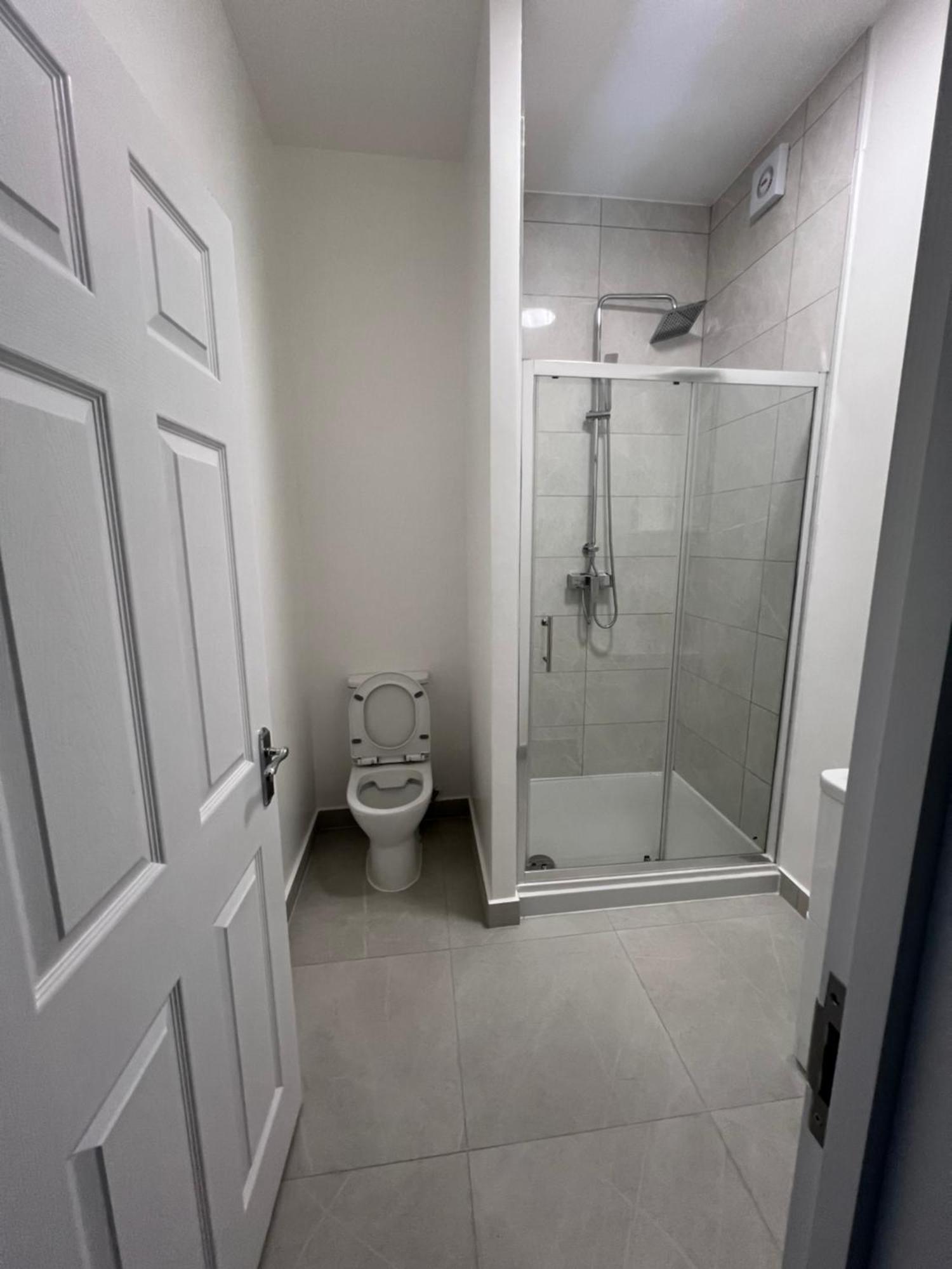 Gazde/Camere de închiriat Comfort